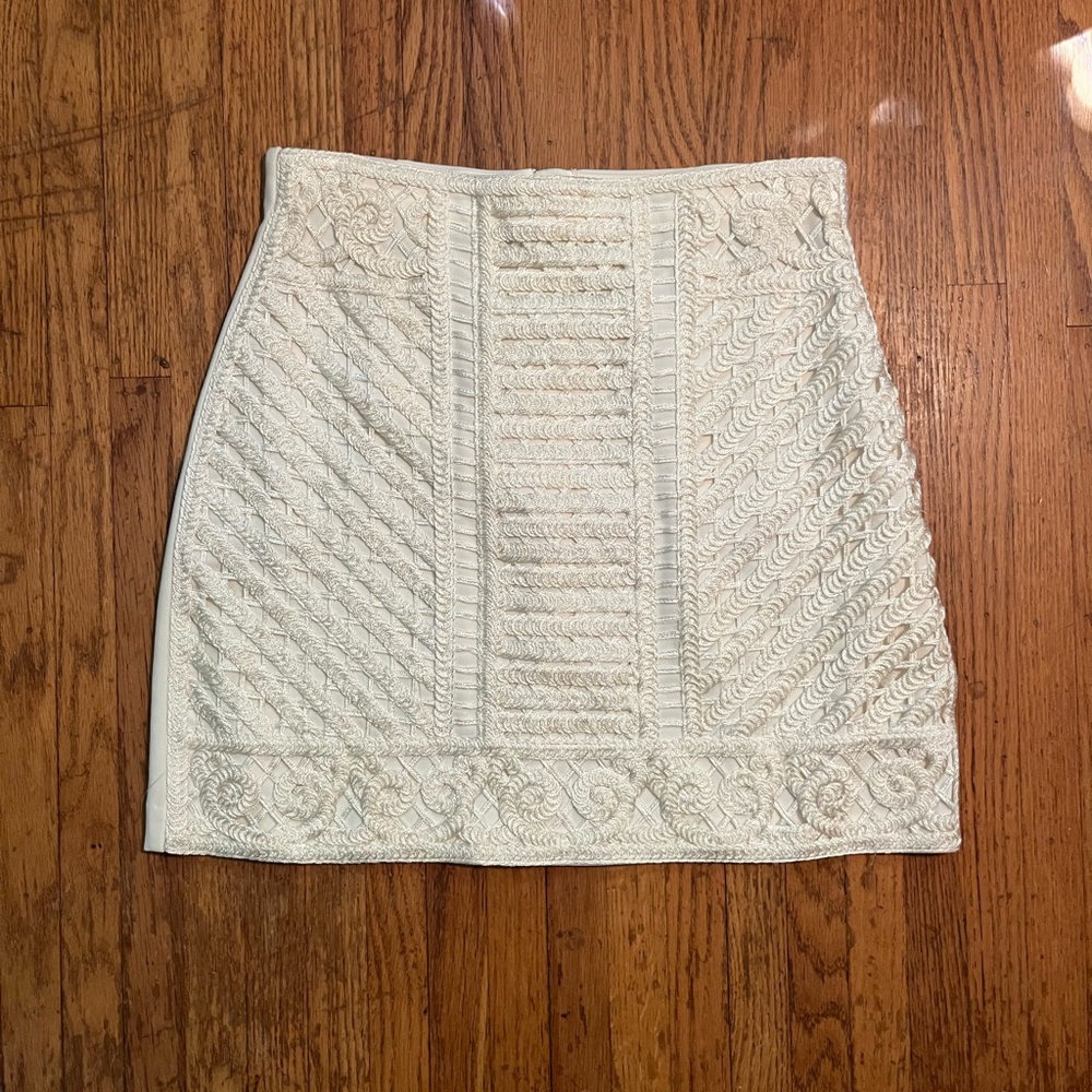 H&M Cream Textured Mini Skirt